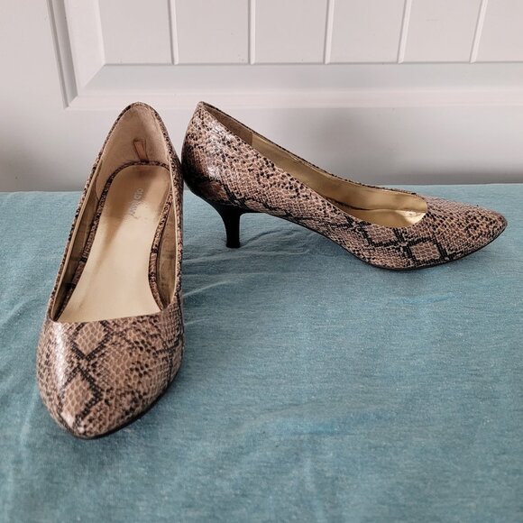 Old Navy Pumps ~ Size 7 - Picture 1 of 8